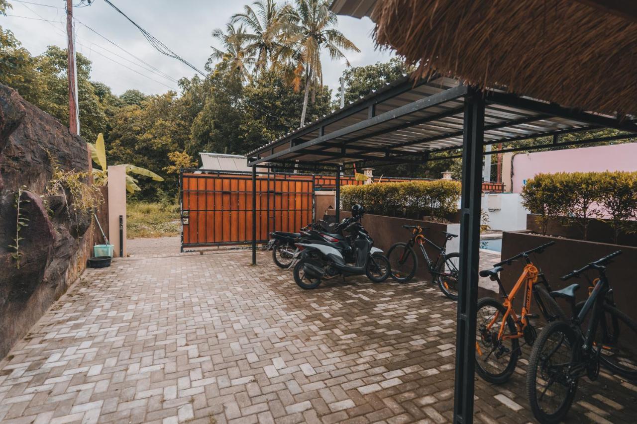 Mong Bungalows Kuta  Экстерьер фото